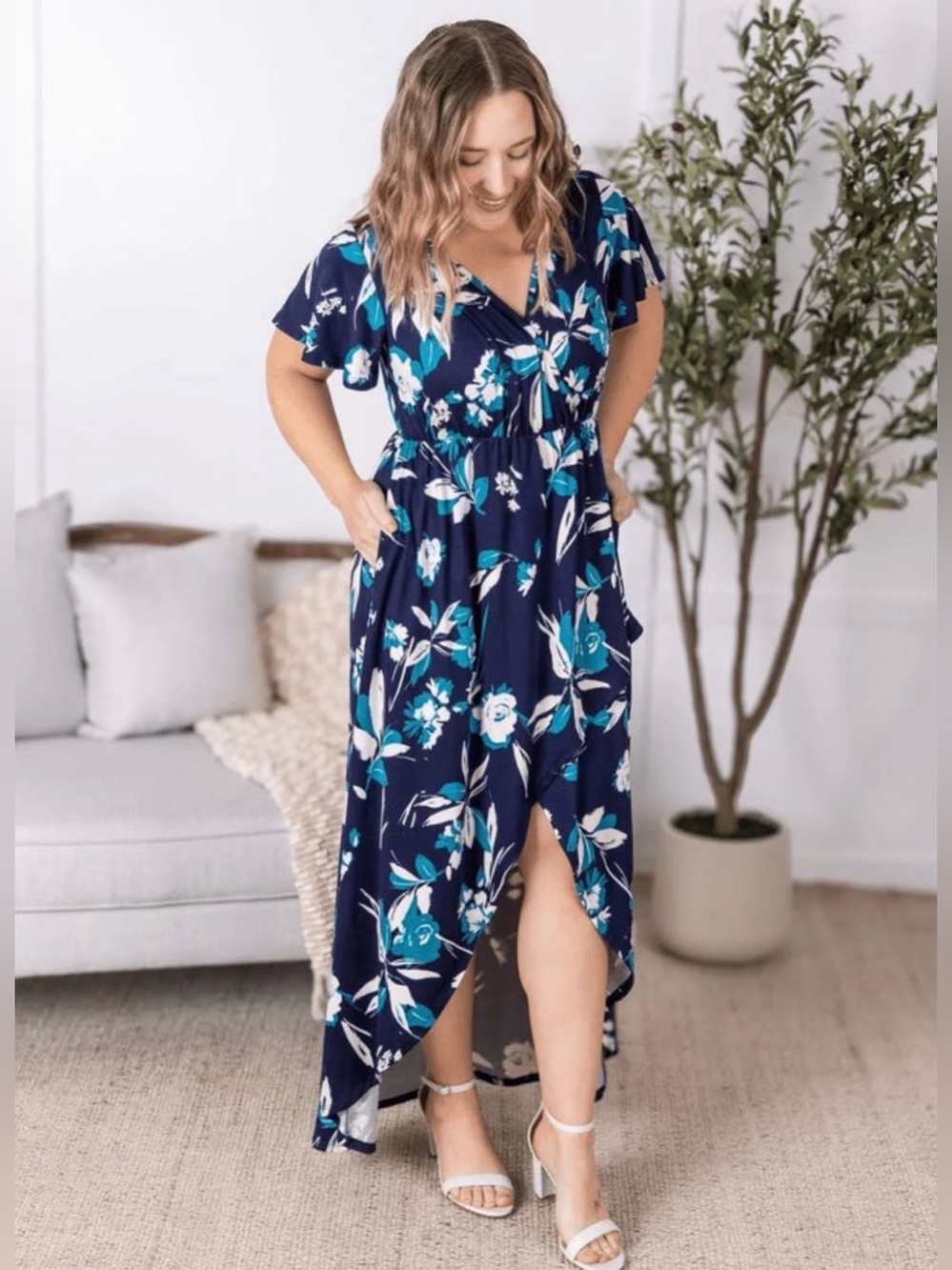 Floral V-Neck Navy Maxi Dress 2XL new with tags